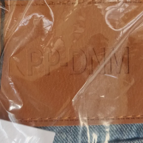 Classic Blue Wide-Leg Women Jeans - Picture 5 of 16